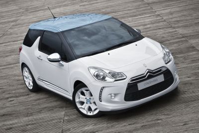 2010_Citroen_DS_Automobiles_DS3.jpg