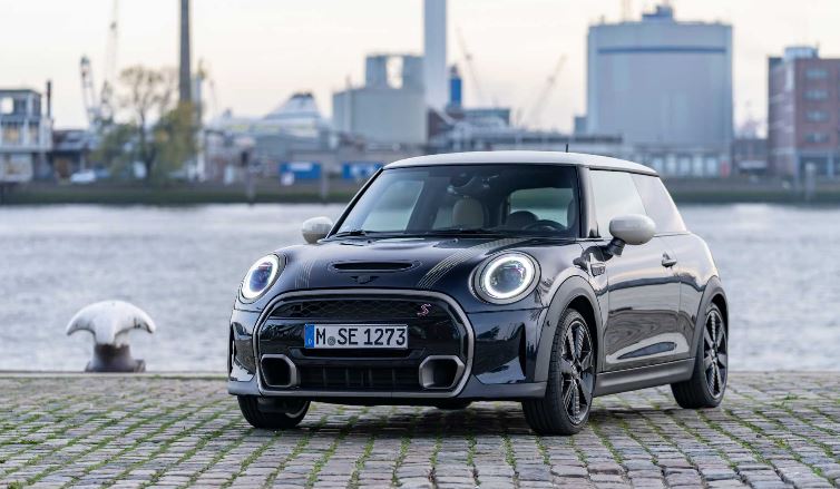 2022 MINI Cooper S Resolute Edition