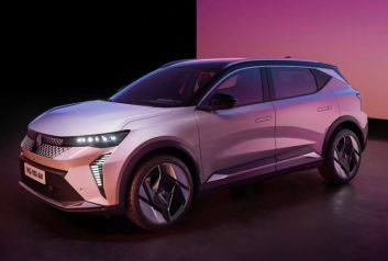 2024_Renault_Scenic_e-Tech.jpg